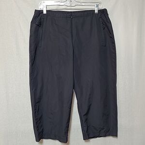 Nike Capri Windbreaker Pants Womens Small Zip Front NME 920220 KL4 Black